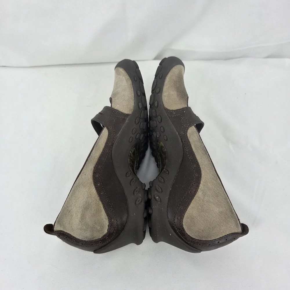 Merrell Women's Plaza Bandeau Dark Taupe suede Mary Jane sz 8